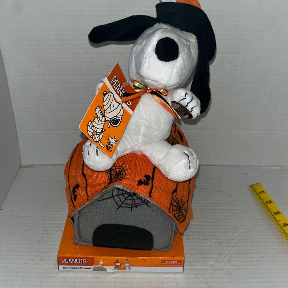 Halloween Animated Snoopy Plush by Dandee Plays Music & Spooky Sounds 12" New